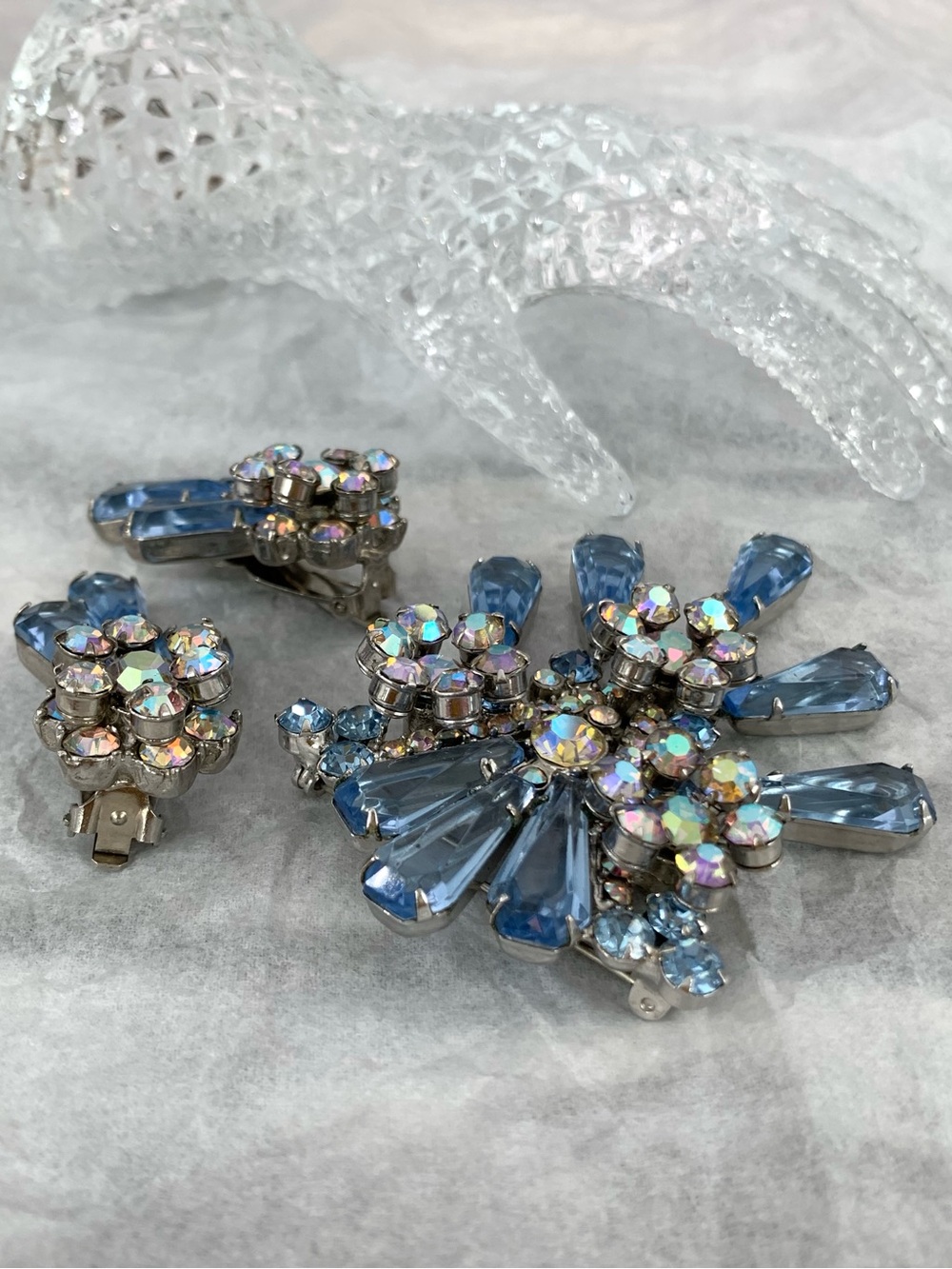 Juliana D&E DeLizza Elster Blue Florette Pentagon Brooch Earring Demi Parure Set - Picture 8 of 12